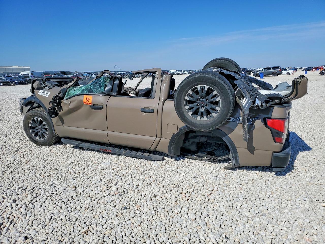 2021 NISS Titan VIN 1N6AA1ED7MN530507 photo 2
