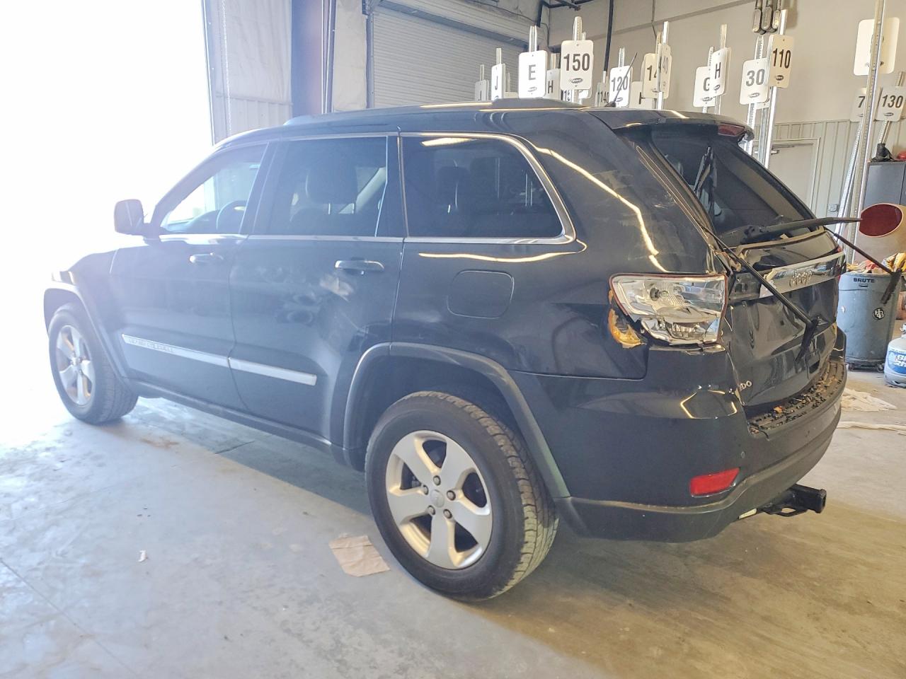 2013 Jeep Grand cher VIN 1C4RJEAGXDC546144 photo 2