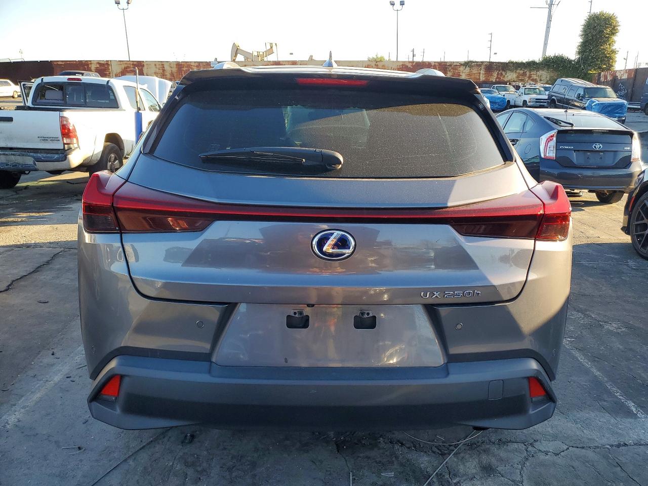 2021 Lexus Ux 250h VIN JTHX9JBHXM2050216 photo 6