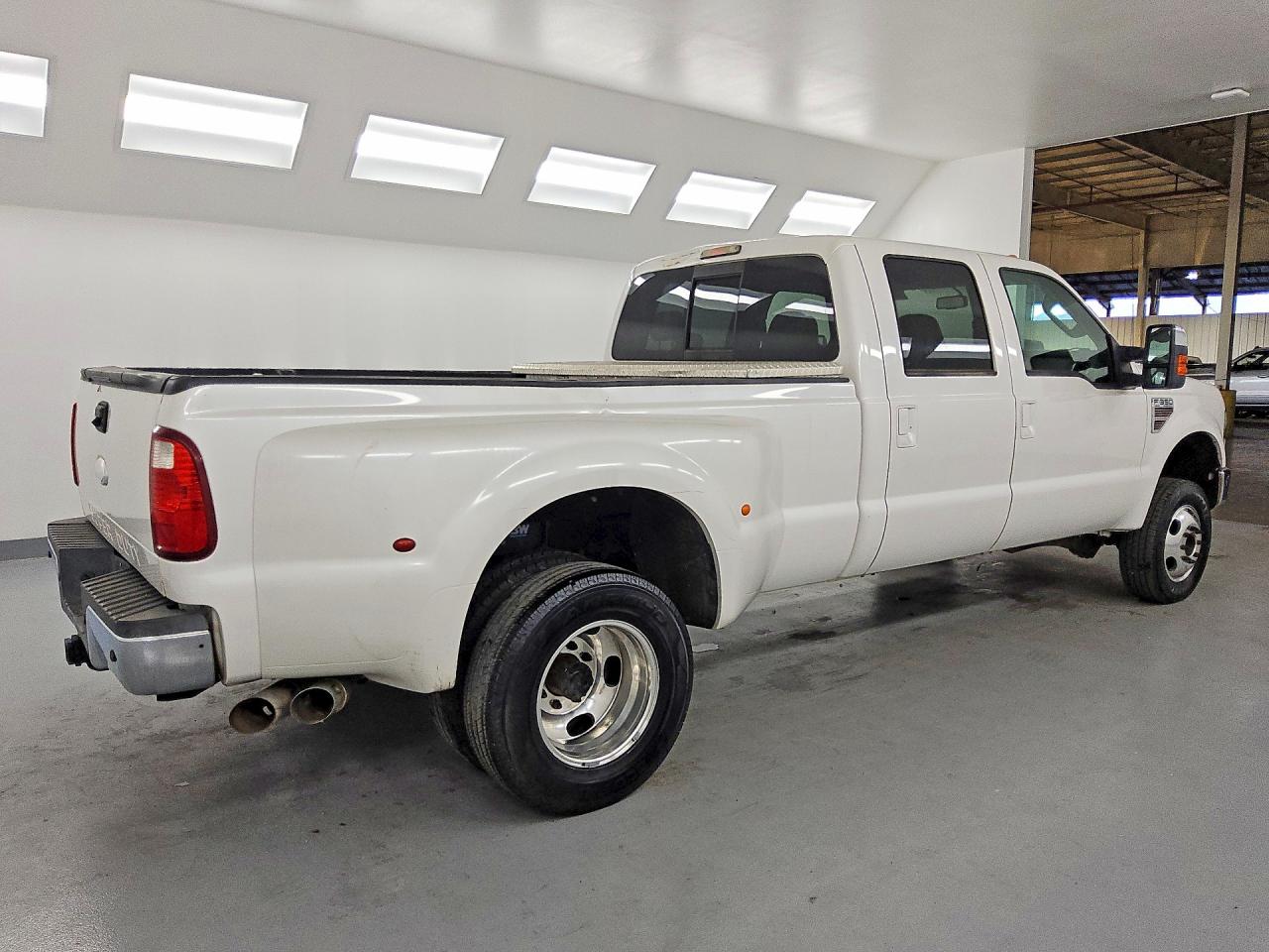 2010 Ford F350 VIN 1FTWW3DR8AEB28848 photo 3