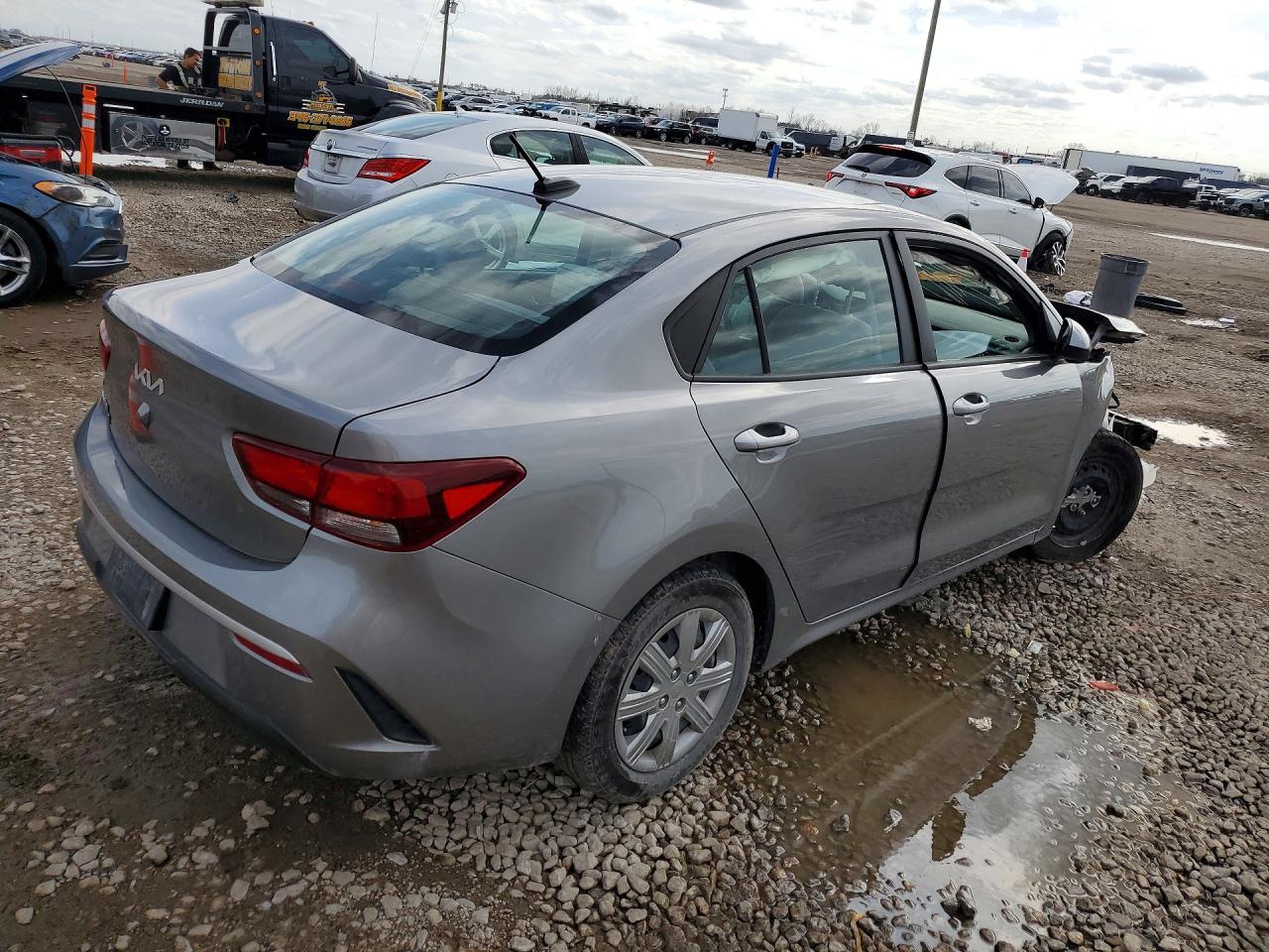 2022 Kia Rio VIN 3KPA24AD3NE480458 photo 3