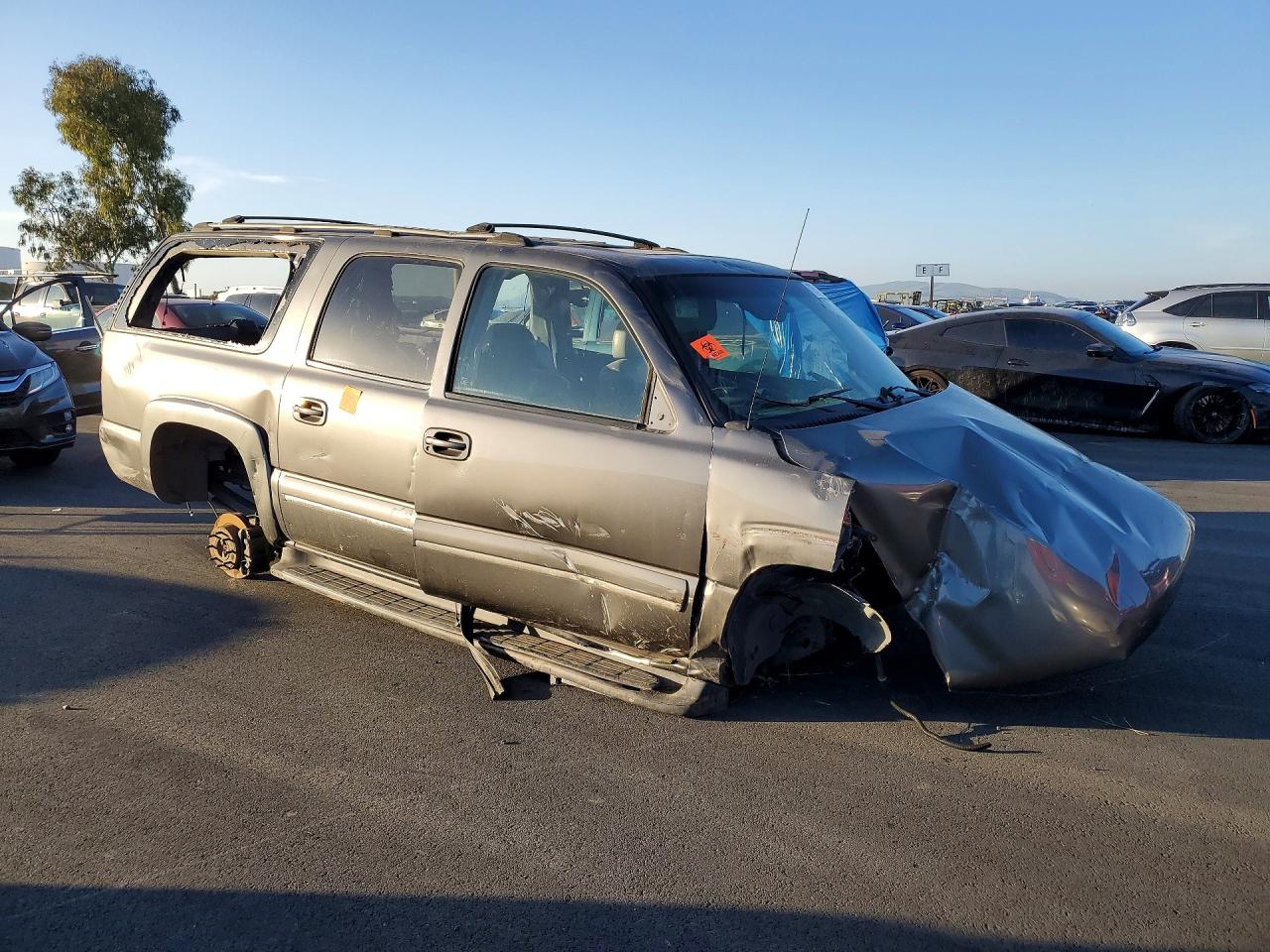 2001 Chevrolet Suburban VIN 3GNGK26U11G269370 photo 4