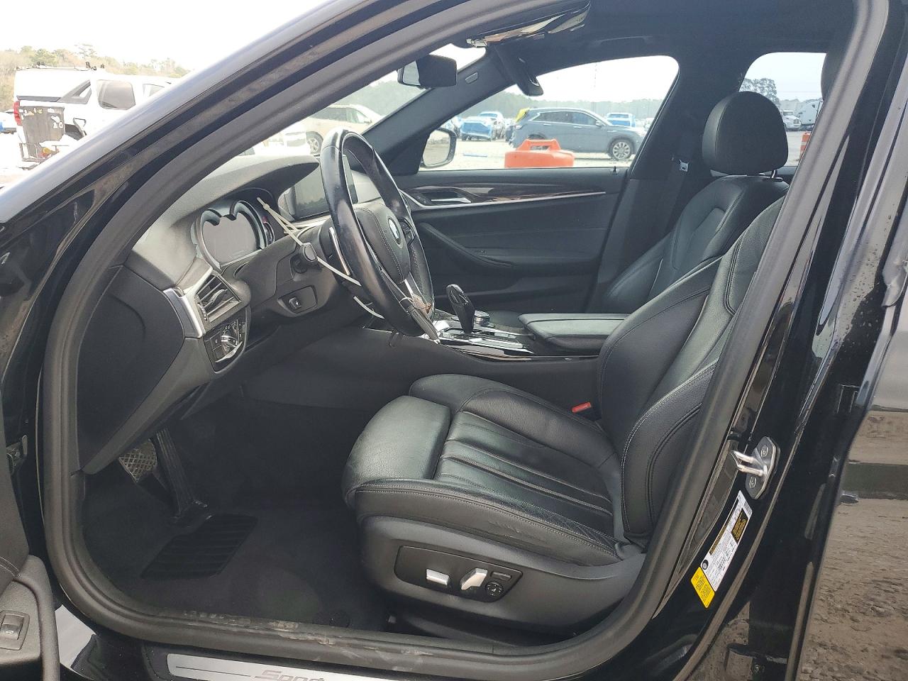 2018 BMW 5 series VIN WBAJA5C58JWA36071 photo 7