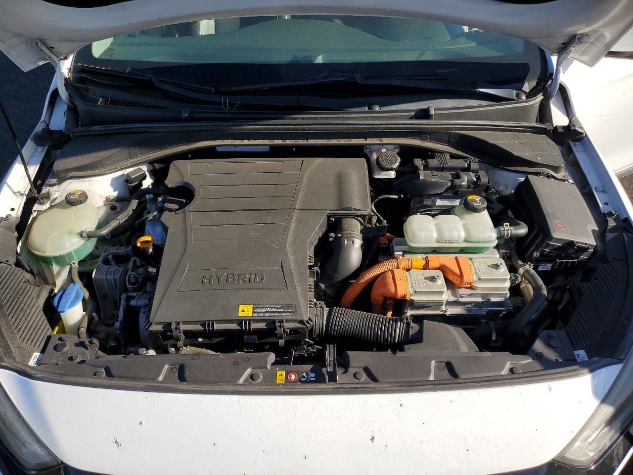 2018 Hyundai Ioniq VIN KMHC85LC3JU064144 photo 11