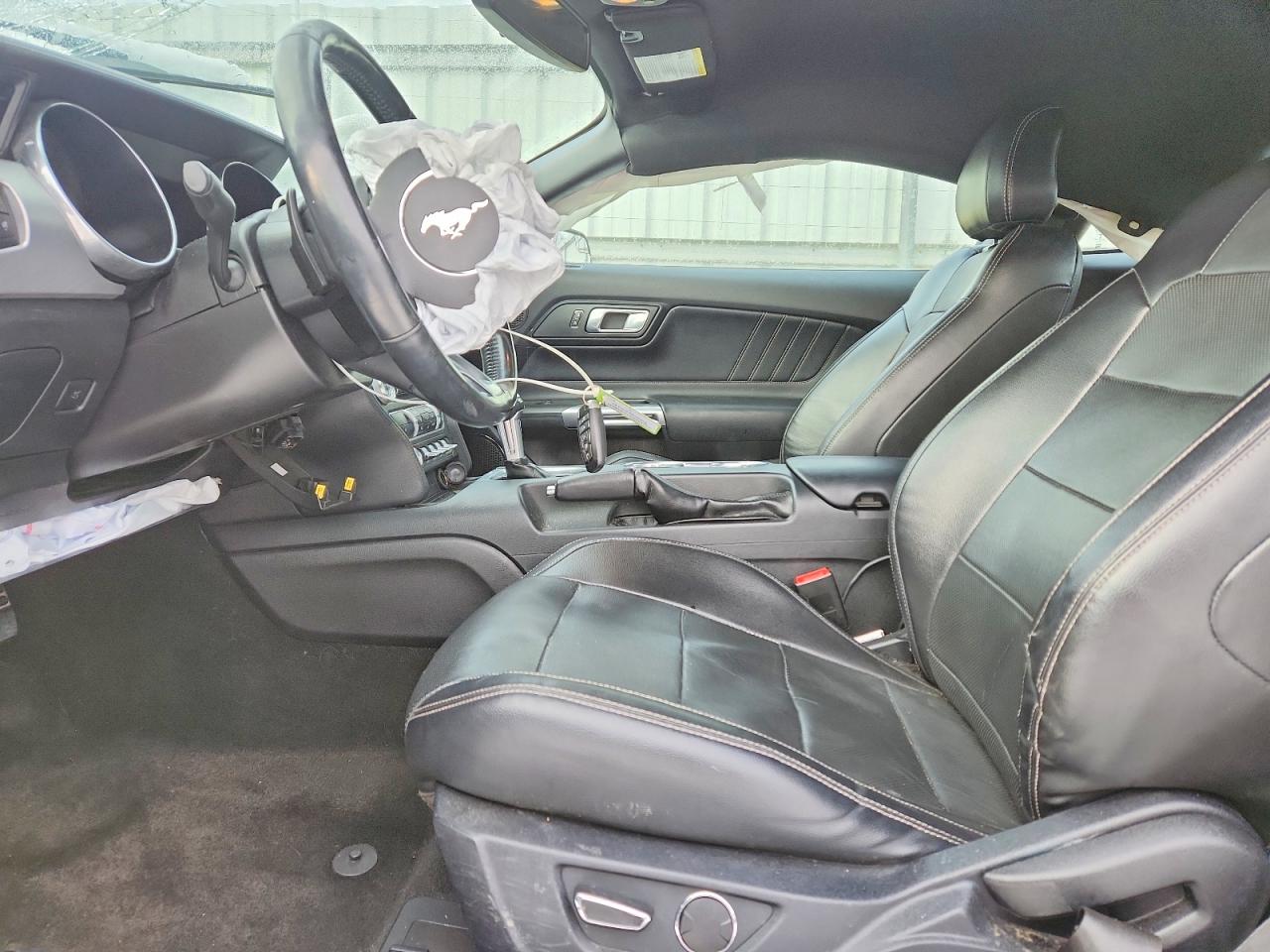 2018 Ford All models VIN 1FA6P8TH0J5161562 photo 7