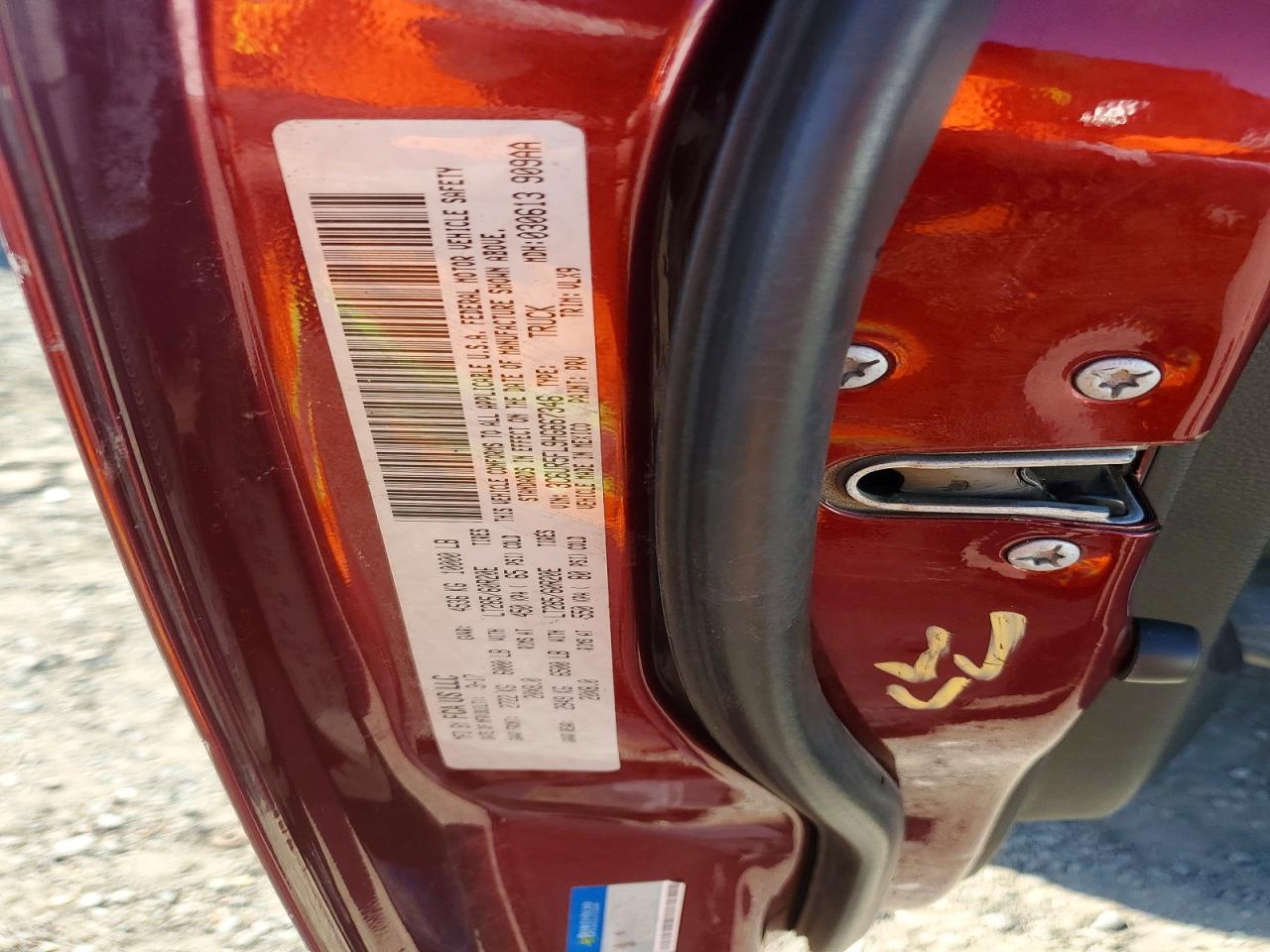 2017 Ram 2500 VIN 3C6UR5FL9HG667346 photo 12