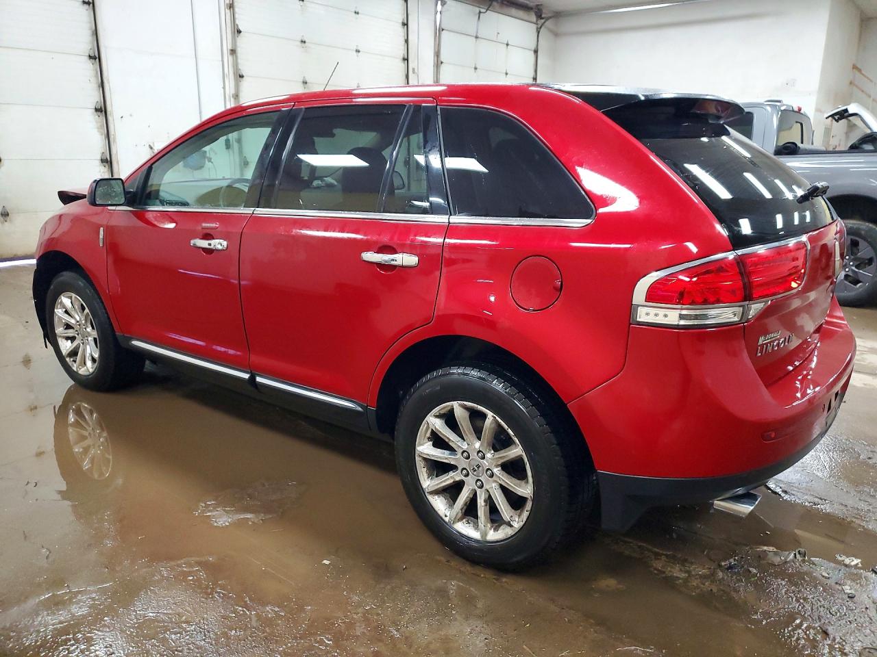 2011 LINCOLN Mkx VIN 2LMDJ8JK6BBJ20089 photo 2