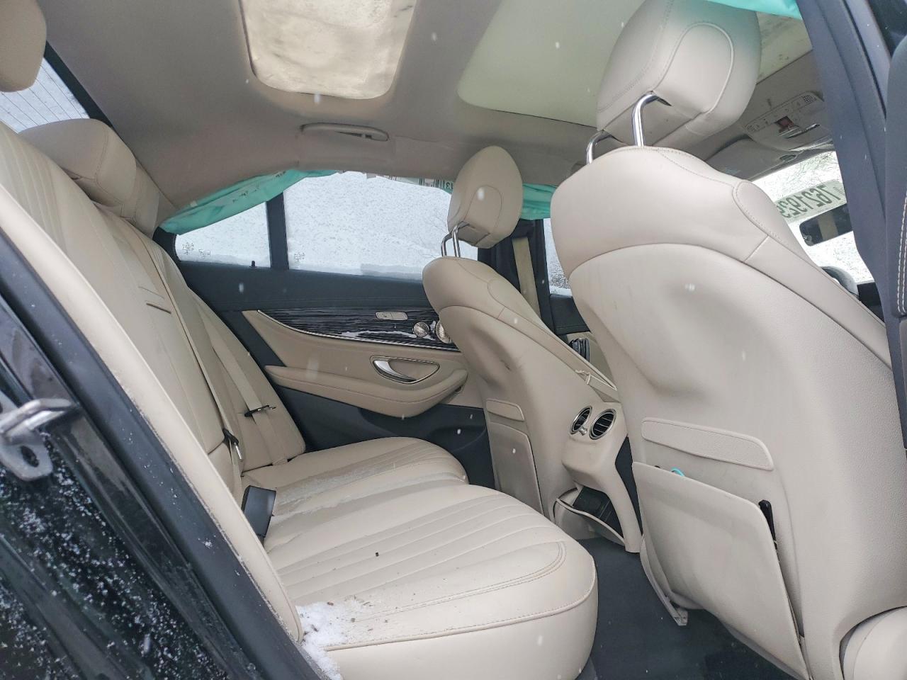 2022 Mercedes E-class VIN W1KZF5KB5NB022210 photo 10