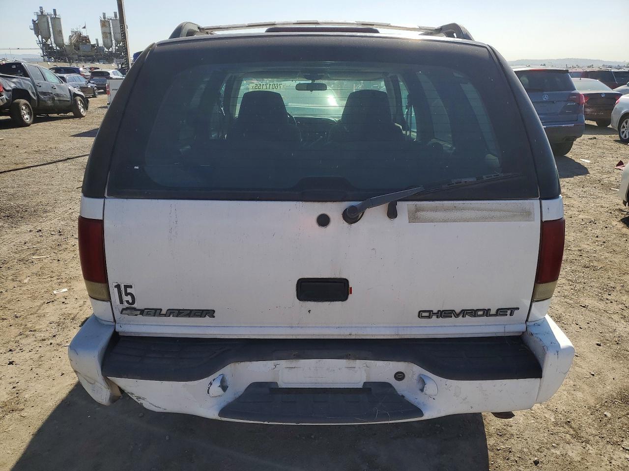 2000 CHEV Blazer VIN 1GNDT13W1Y2117866 photo 6