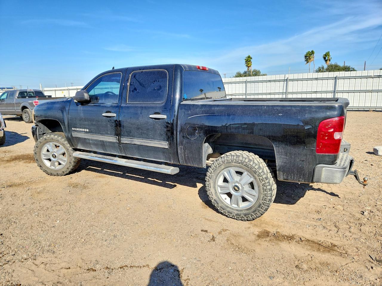 2011 Chevrolet All models VIN 3GCPCREA3BG110423 photo 2