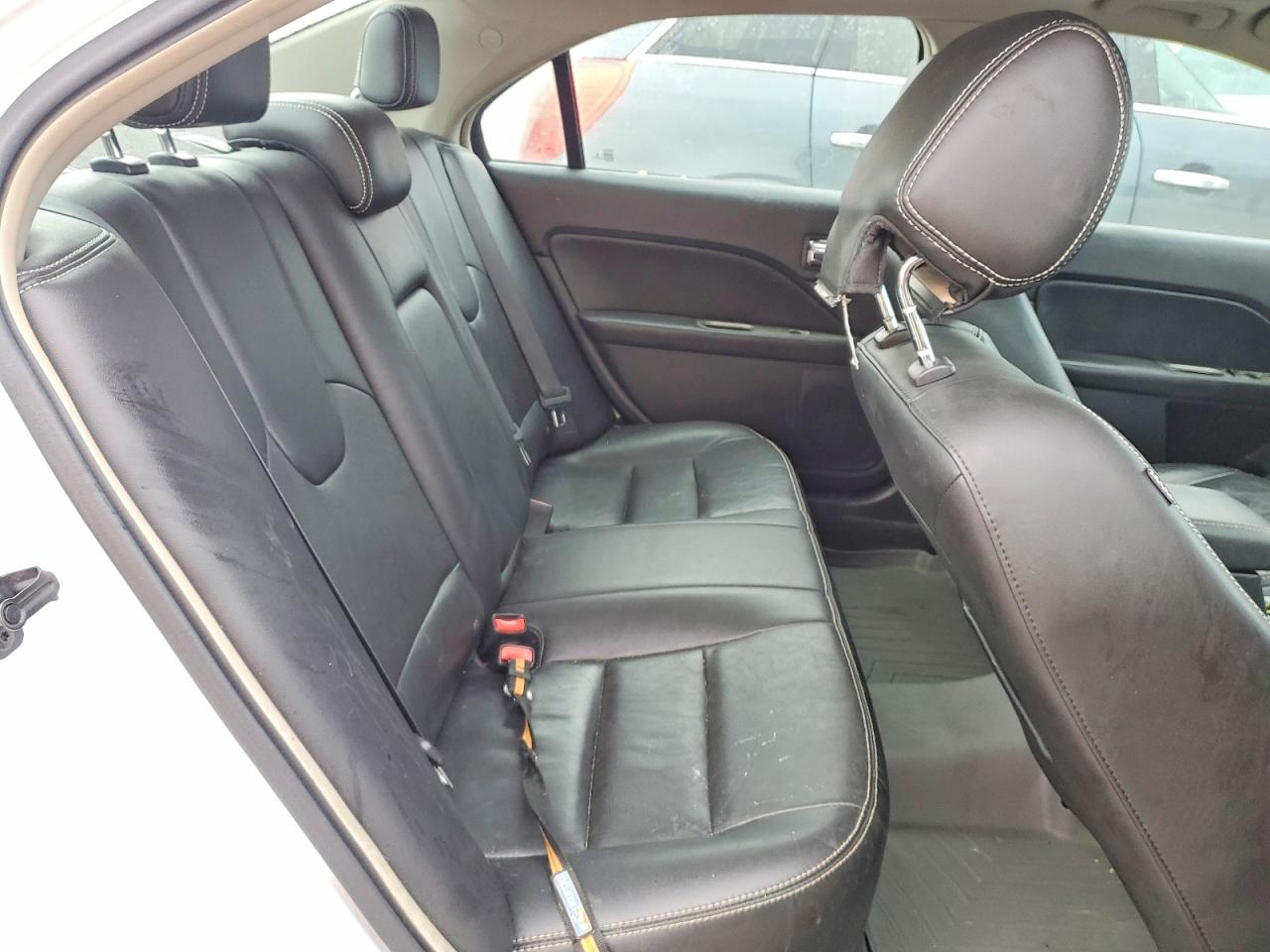 2012 Ford Fusion VIN 3FAHP0JA2CR300378 photo 10