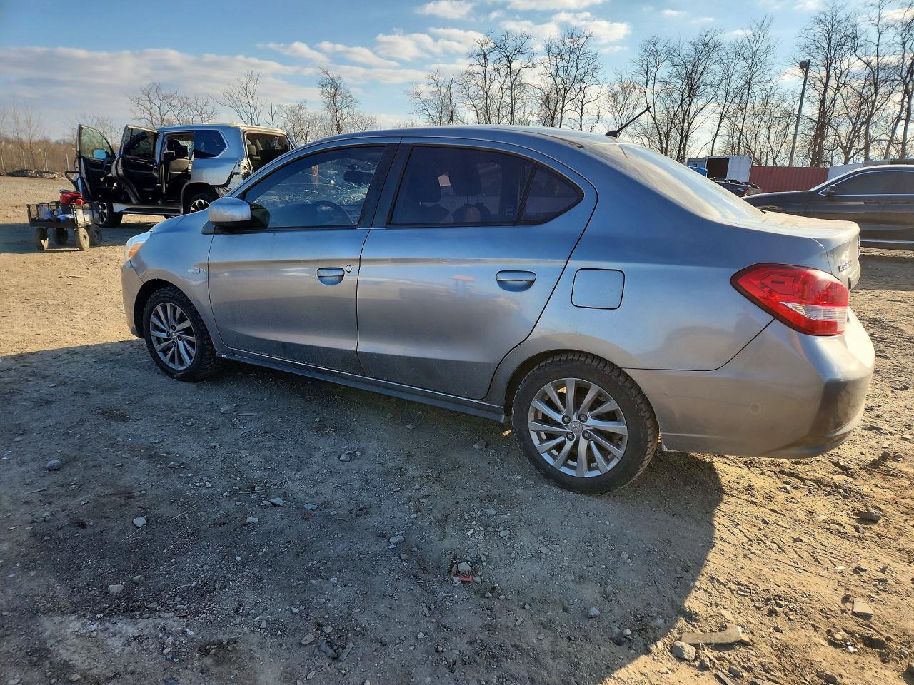 2019 Mitsubishi Mirage VIN ML32F3FJ4KHF18082 photo 2