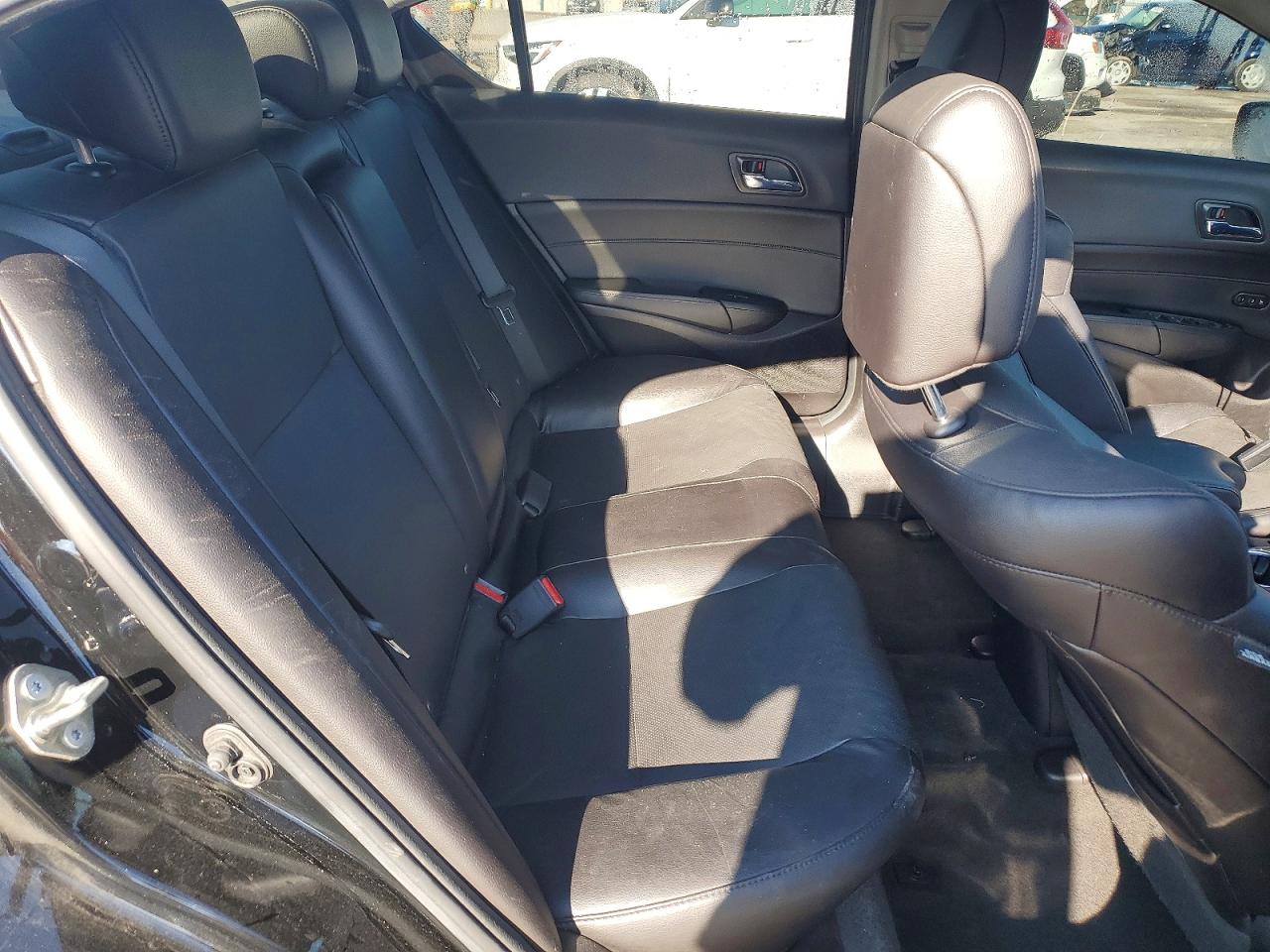 2018 Acura Ilx VIN 19UDE2F72JA004907 photo 10