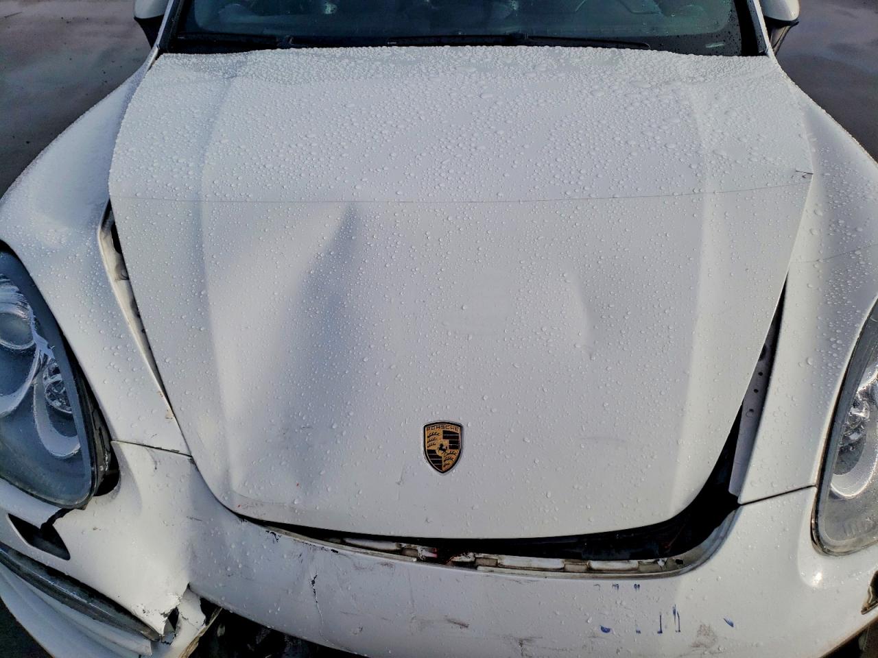 2012 Porsche Cayenne VIN WP1AA2A27CLA10930 photo 11