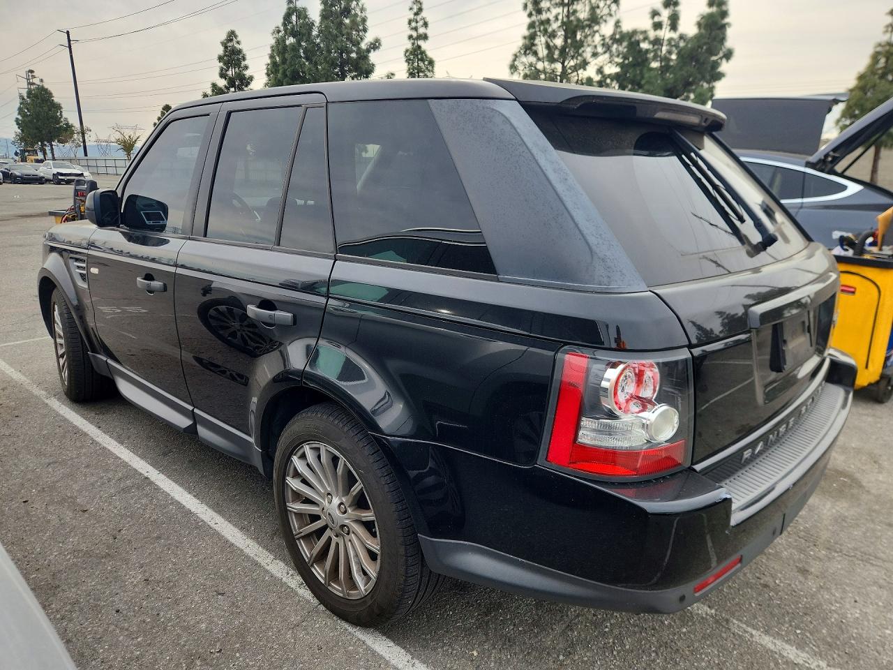 2011 Land Rangerover VIN SALSF2D47BA259879 photo 2