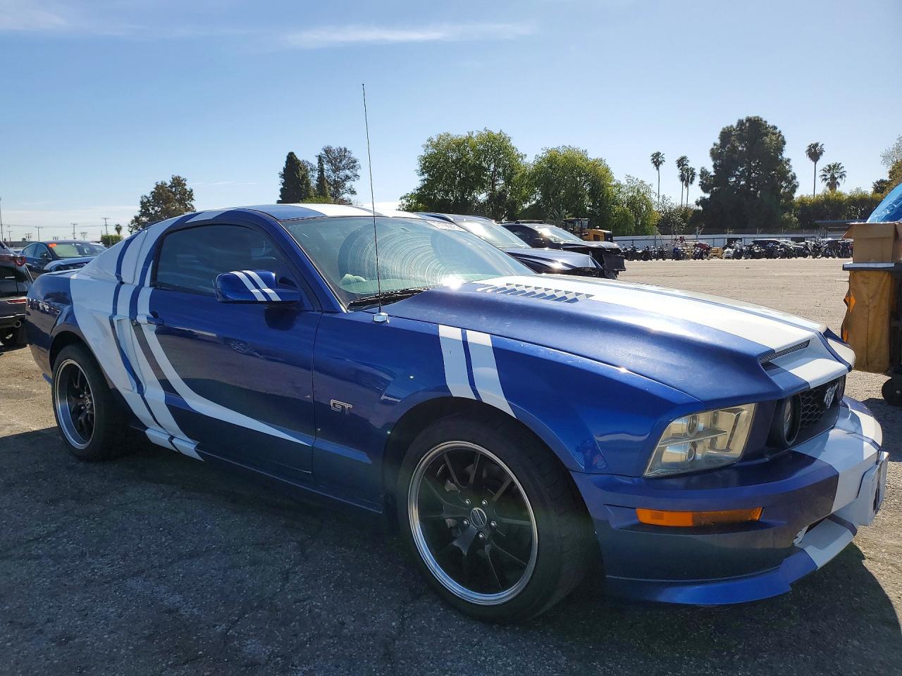 2006 Ford Mustang VIN 1ZVHT82H965157501 photo 4