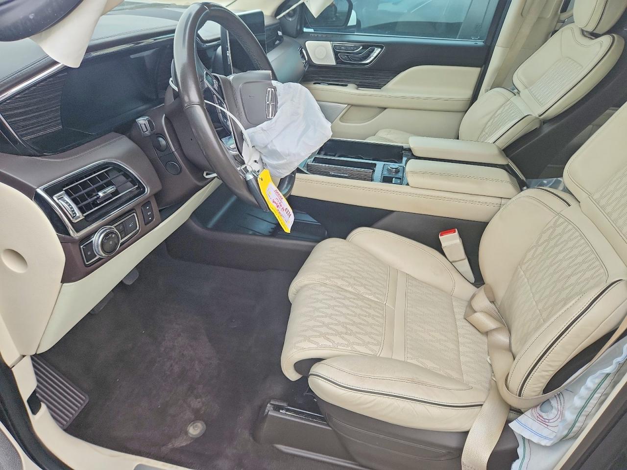 2021 LINCOLN Navigator VIN 5LMJJ2TT1MEL15636 photo 7
