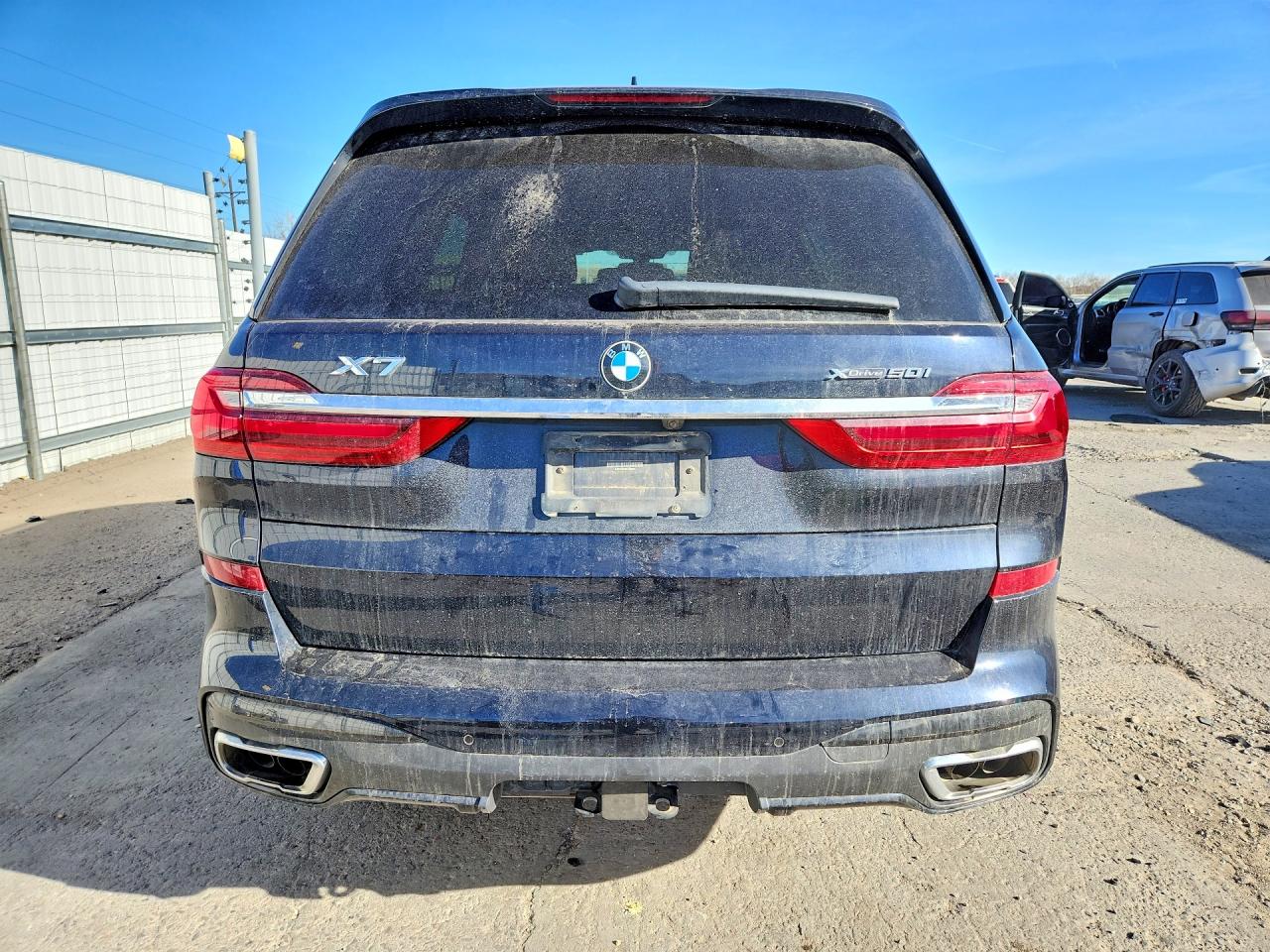 2019 BMW X7 VIN 5UXCX4C52KLS38665 photo 6