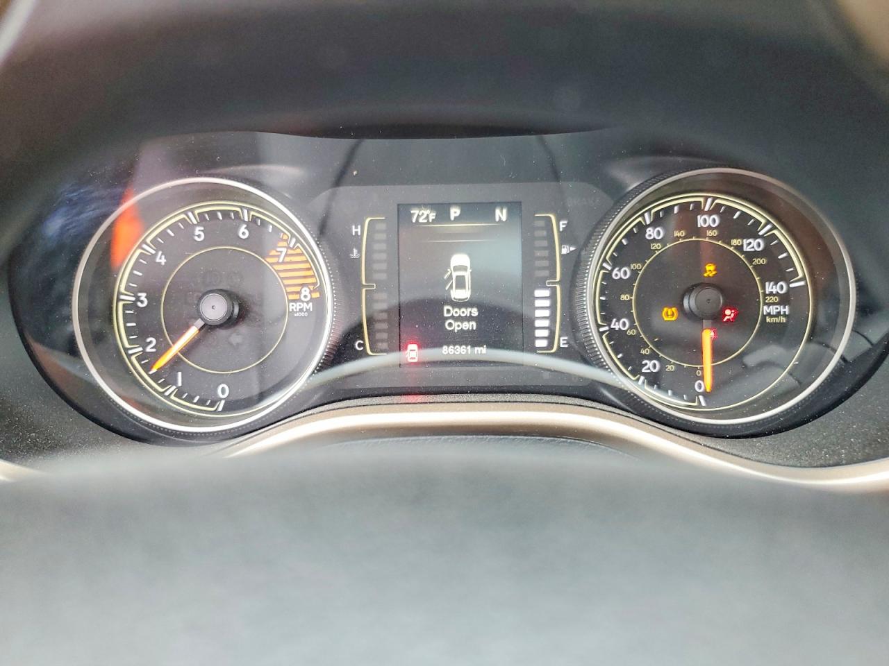 2017 Jeep Grand cher VIN 1C4PJMCS0HW525617 photo 9