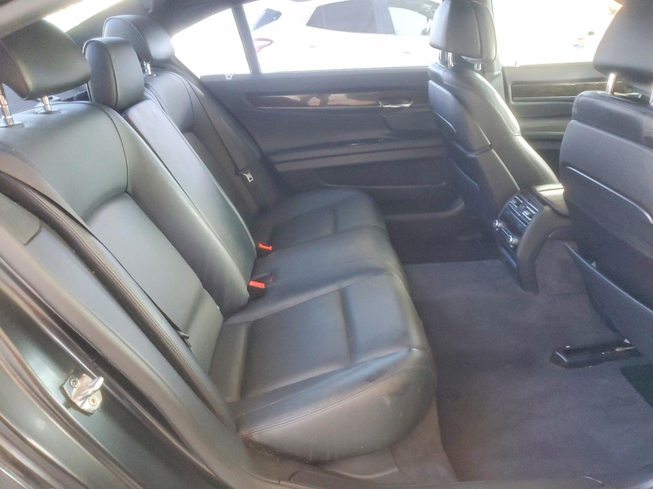 2014 BMW 7 series VIN WBAYE4C52ED138266 photo 10