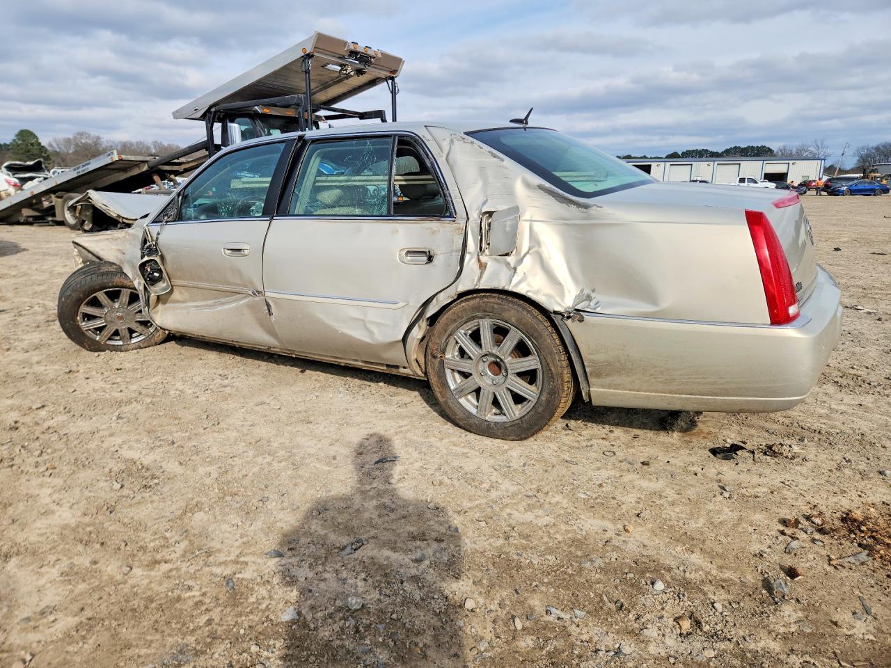2007 Cadillac Dts VIN 1G6KD57Y37U211253 photo 2