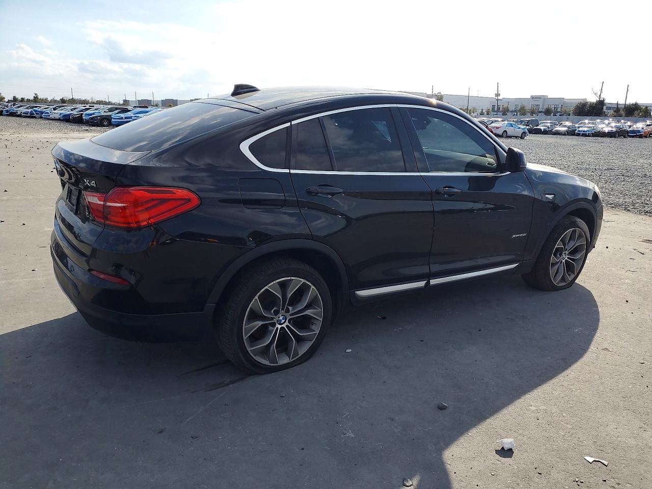 2018 BMW X4 VIN 5UXXW3C5XJ0T82883 photo 3