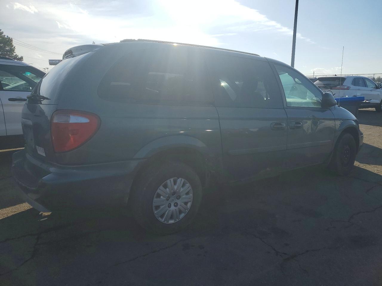 2006 Chrysler Minivan VIN 2A4GP44R86R785113 photo 3