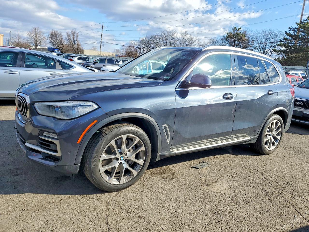 2019 BMW X5 VIN 5UXJU2C59KLN65553 photo 1