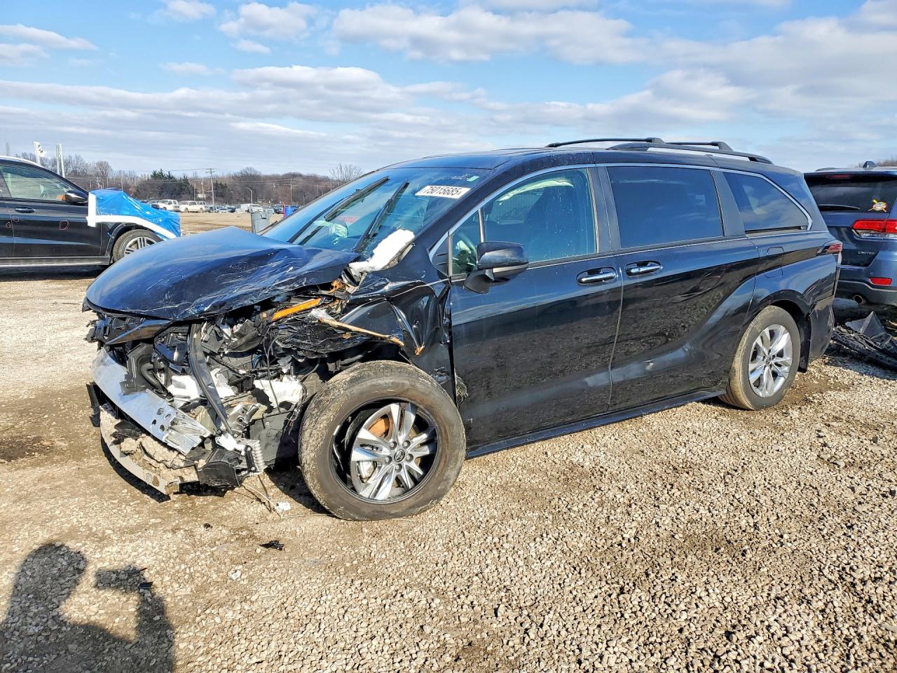 2023 Toyota Sienna VIN 5TDCSKFC8PS101699 photo 1