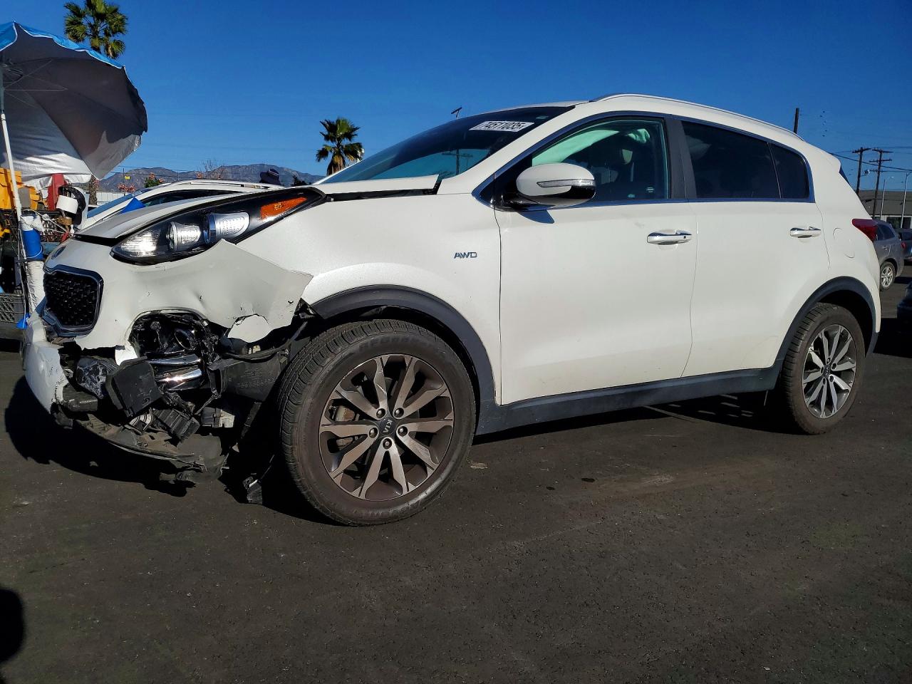 2018 Kia Sportage VIN KNDPNCAC1J7428663 photo 1