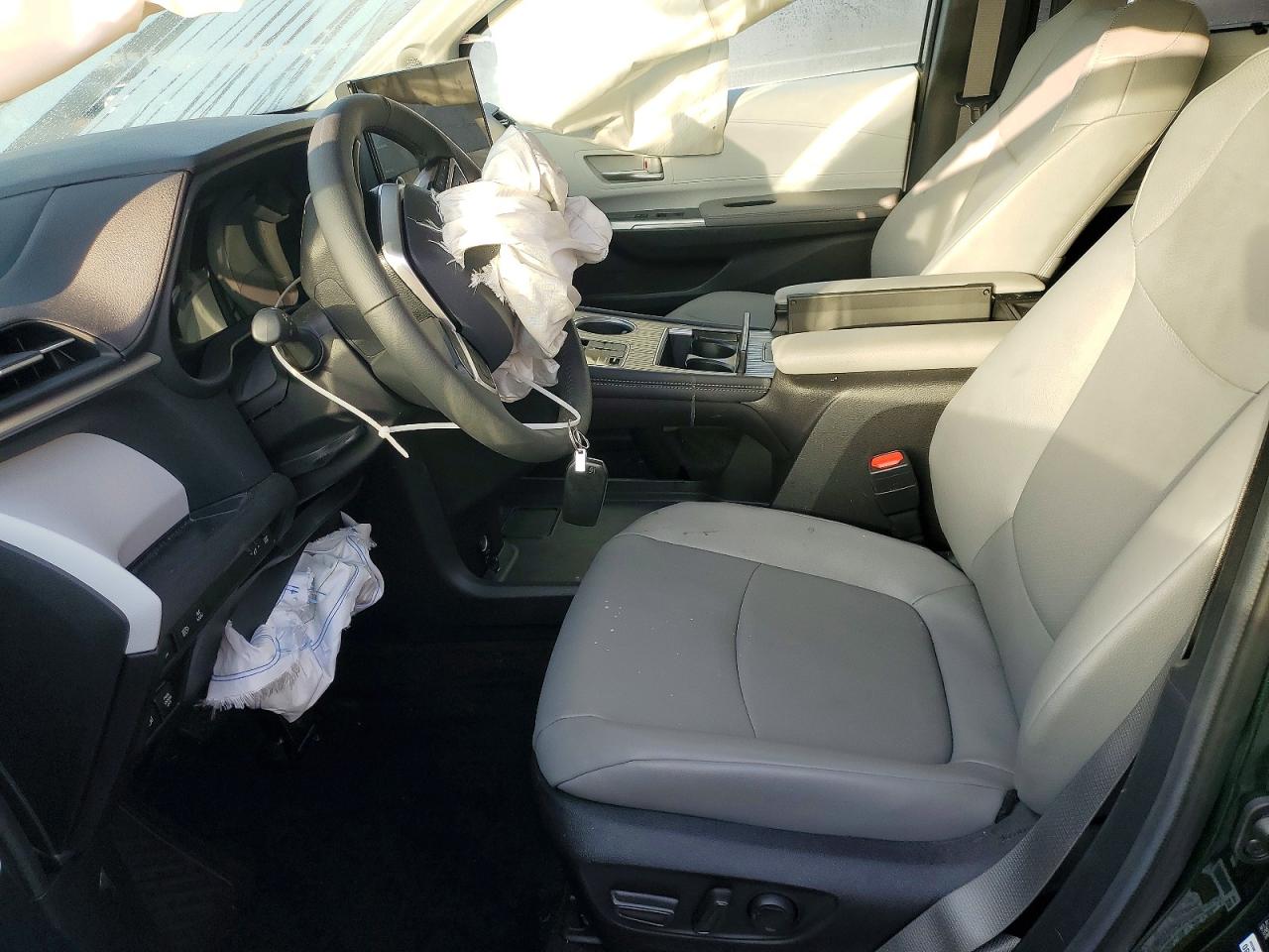 2025 Toyota Sienna VIN 5TDJSKFC3SS199279 photo 7