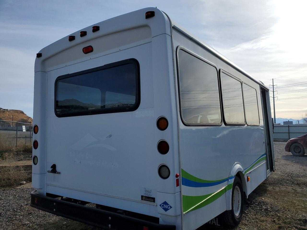 2016 Ford Econoline VIN 1FDFE4FS4GDC21904 photo 3