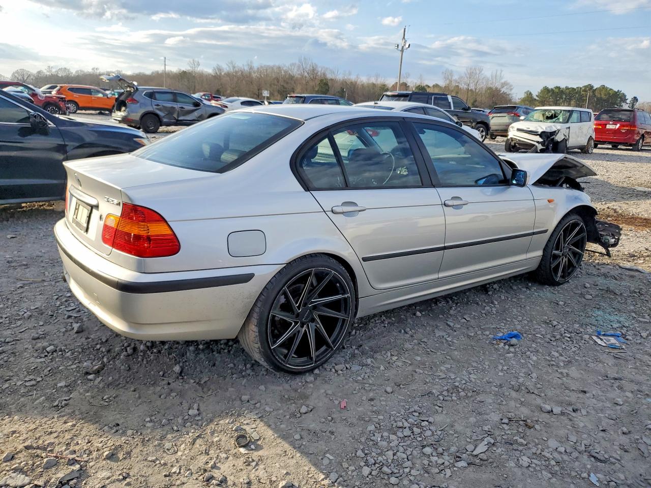 2005 BMW 3 series VIN WBAEV33495KX13267 photo 3