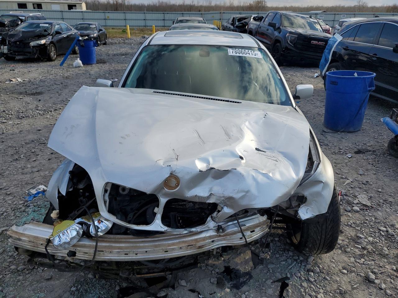 2005 BMW 3 series VIN WBAEV33495KX13267 photo 5