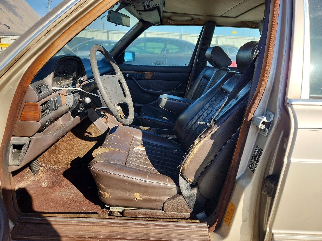 1986 Mercedes 300-class VIN WDBCB25DXGA240741 photo 7