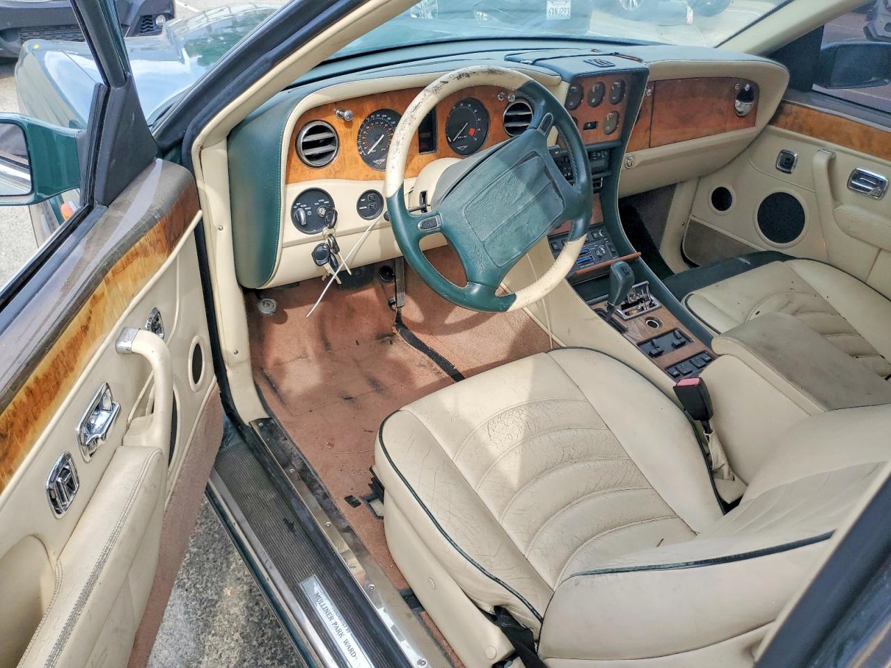 1998 Bentley Continenta VIN SCBZB14C1WCX63053 photo 8