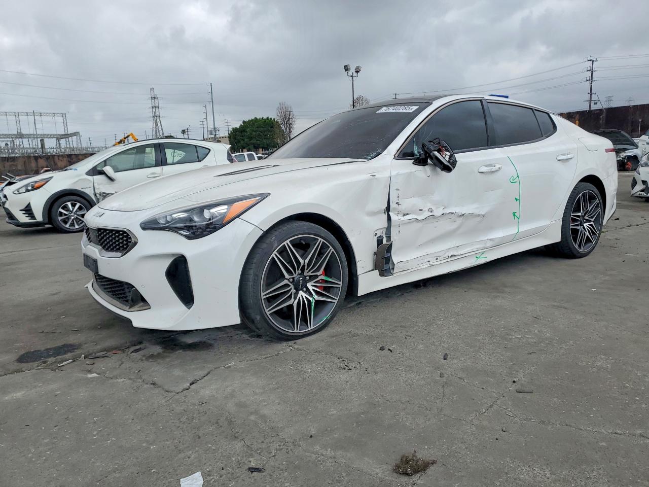 2022 Kia Stinger VIN KNAE55LC2N6102038 photo 1