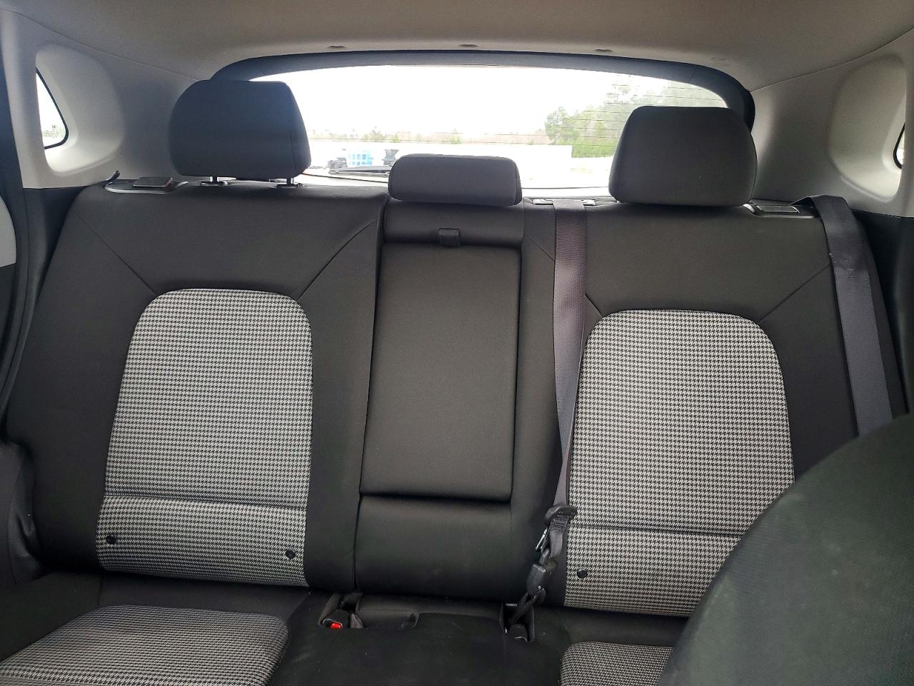 2020 Hyundai Kona VIN KM8K22AA7LU400328 photo 10