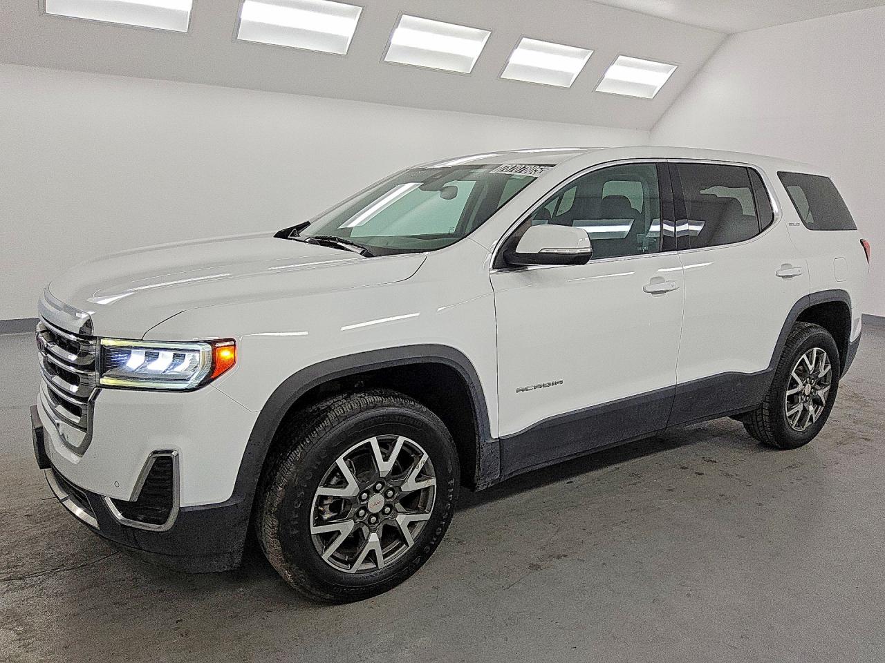 2022 GMC Acadia VIN 1GKKNKL43NZ132410 photo 1