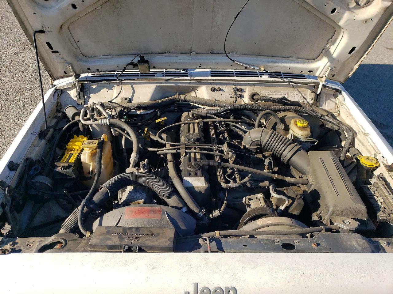 2001 Jeep Cherokee VIN 1J4FF58S71L520816 photo 12