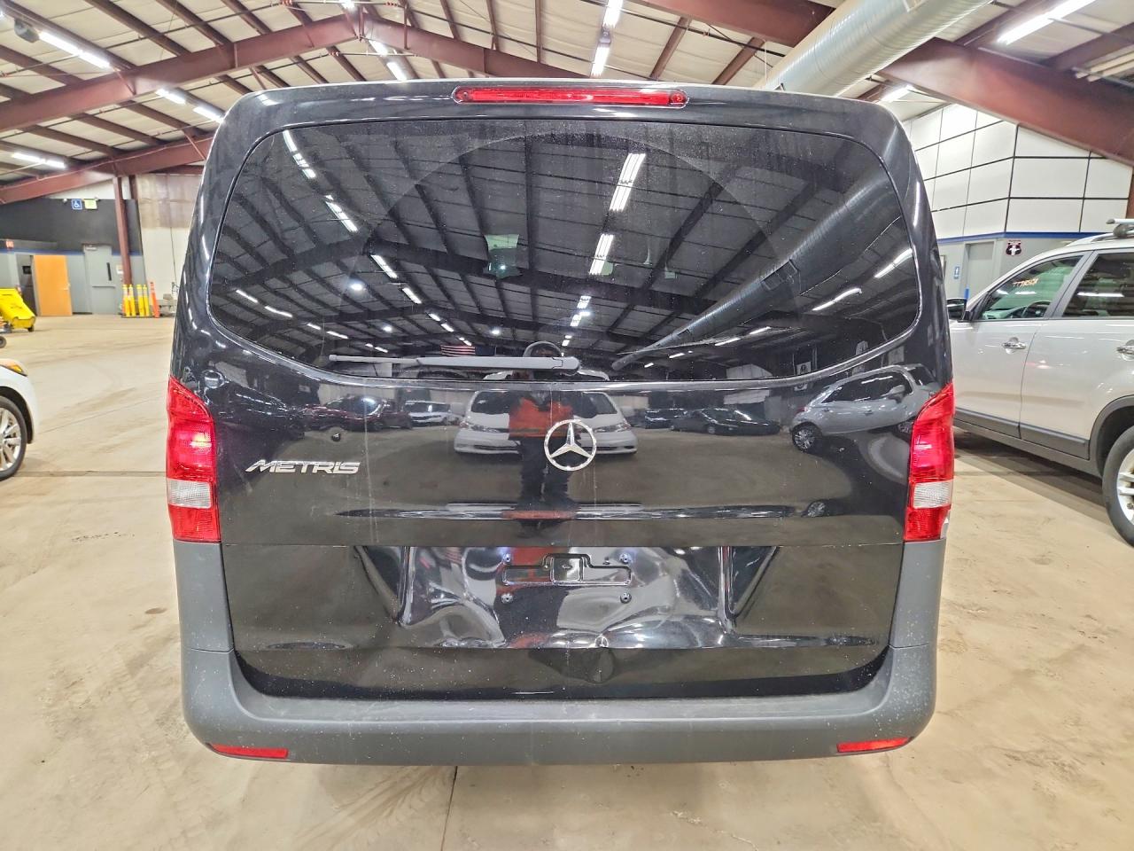2019 Mercedes-Benz Metris VIN WD4PG2EE2K3511985 photo 6