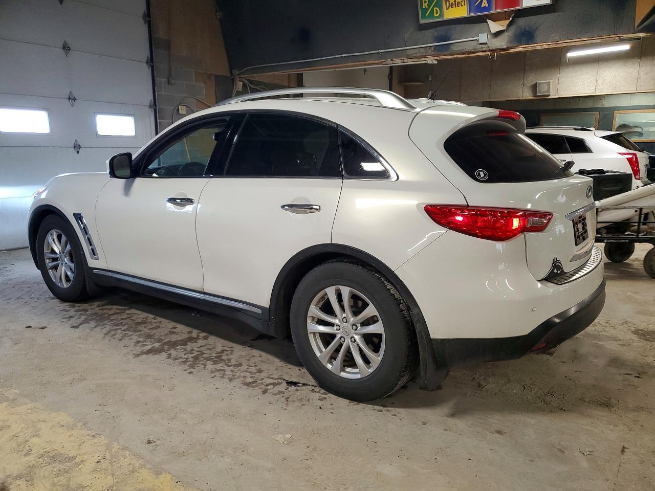 2013 Infiniti Fx37 VIN JN8CS1MW5DM174919 photo 2