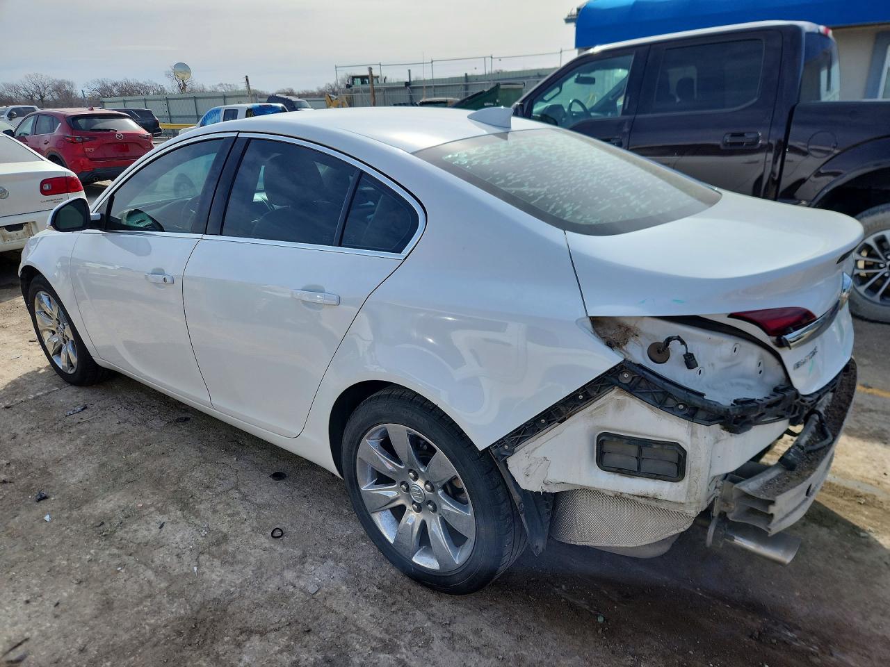 2015 Buick Regal VIN 2G4GK5EX7F9246582 photo 2