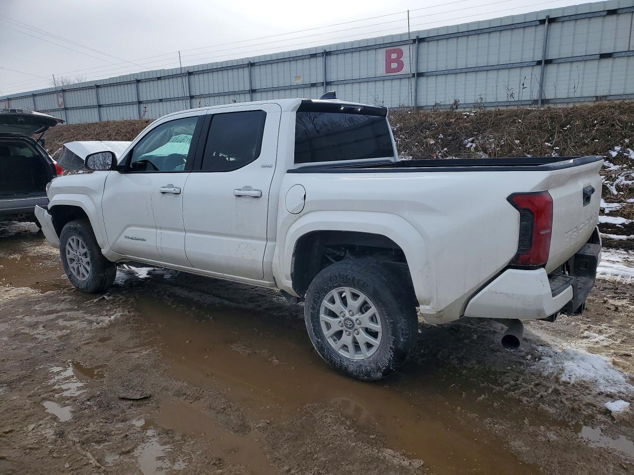 2026 Toyota Tacoma VIN 3TMKB5FN3TM058575 photo 2
