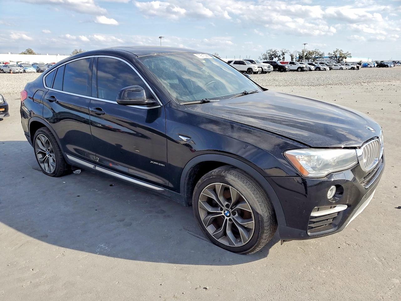 2018 BMW X4 VIN 5UXXW3C5XJ0T82883 photo 4