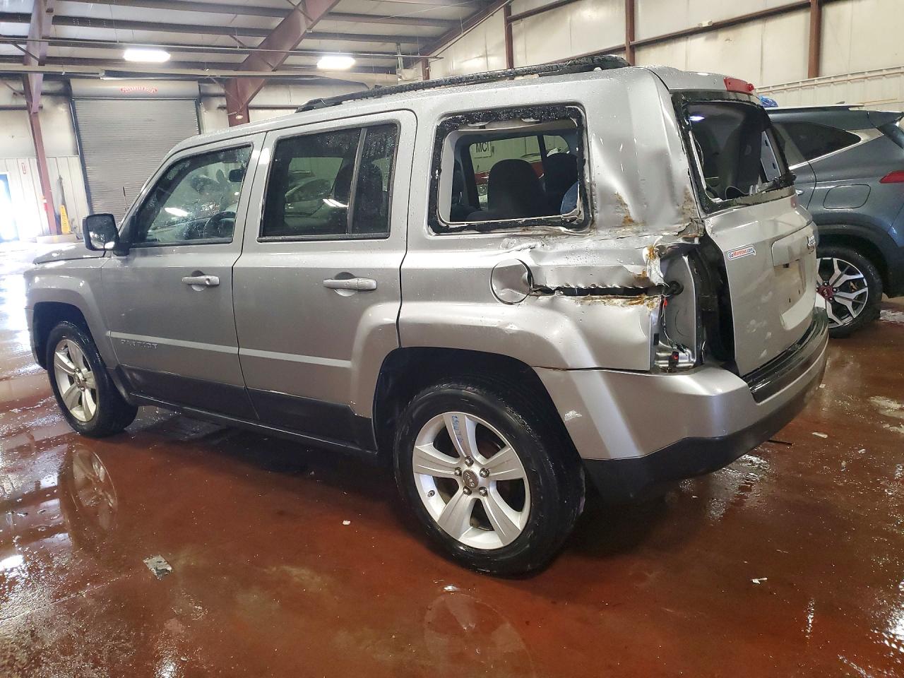 2015 Jeep Patriot VIN 1C4NJPFBXFD186507 photo 2