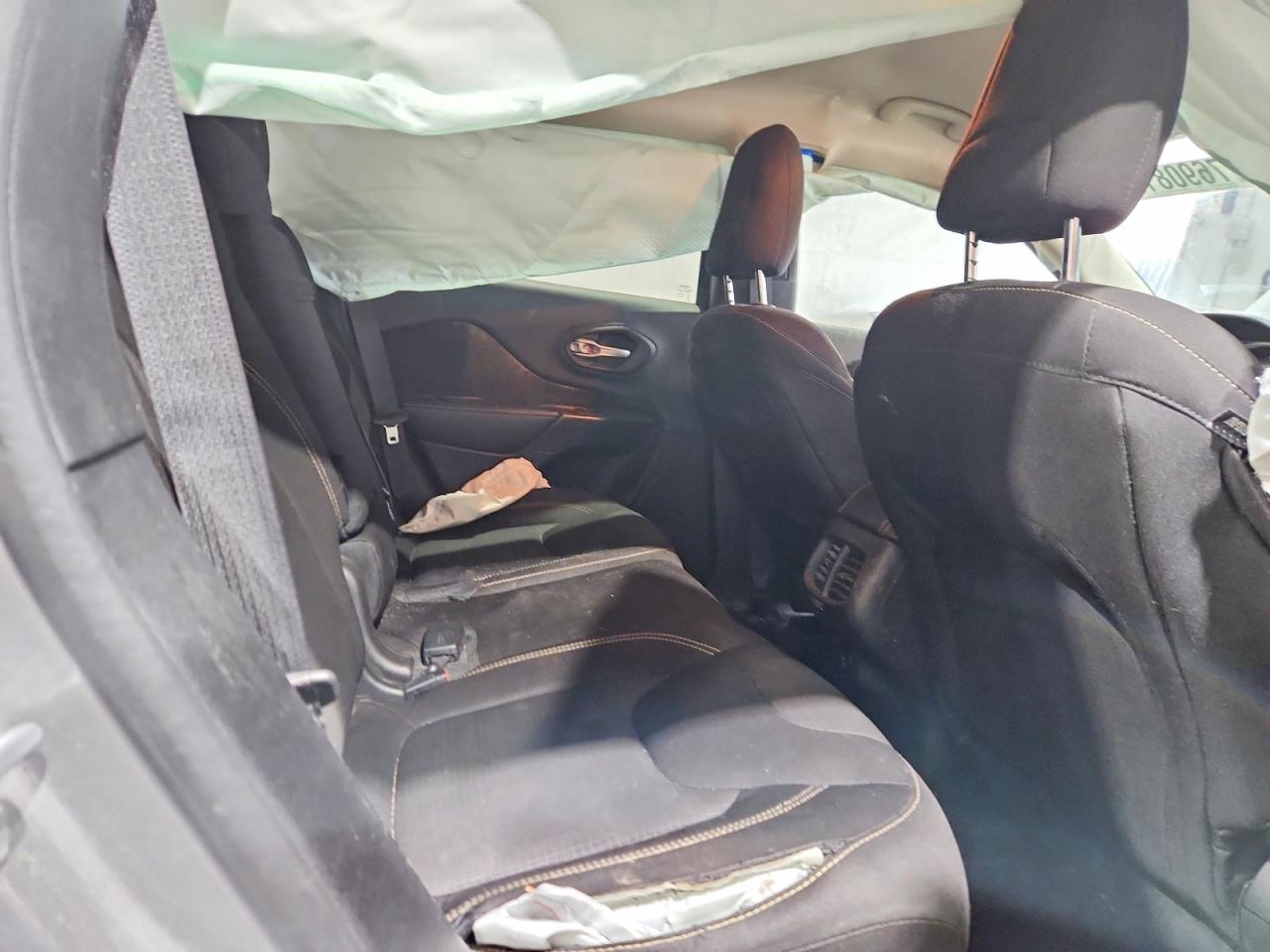 2016 Jeep Grand cher VIN 1C4PJMCB1GW310889 photo 10