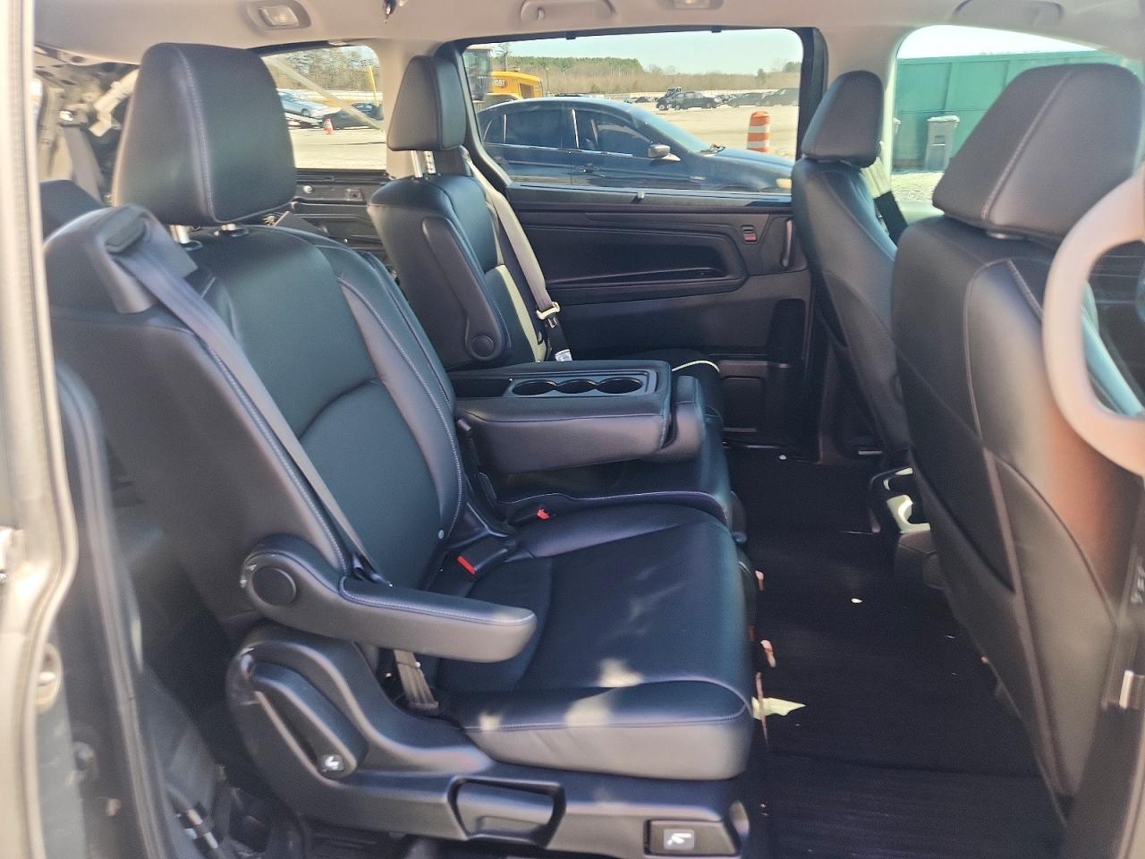 2024 Honda Odyssey VIN 5FNRL6H66RB060129 photo 11