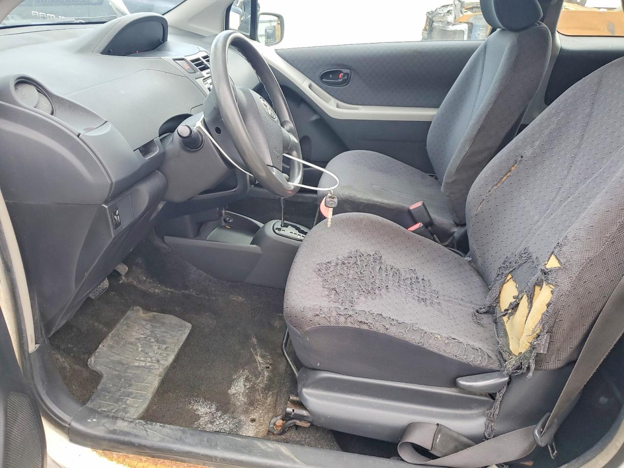 2009 Toyota Yaris VIN JTDJT903395258524 photo 7