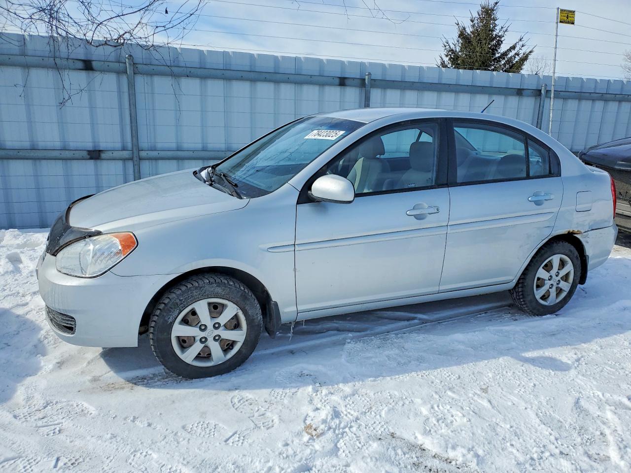 2010 Hyundai Accent VIN KMHCN4BC1AU535180 photo 1